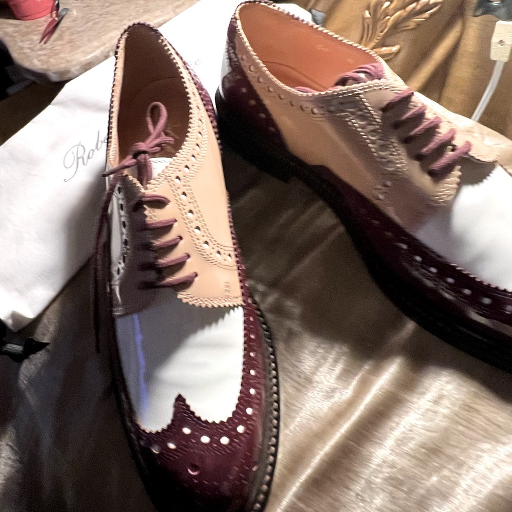 Size 36 Robert Clergerie -282600prune/Blanc/Tany DBL Verniprune item#3345548 - Picture 1 of 11